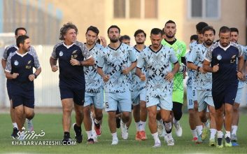 رستم آشورماتوف