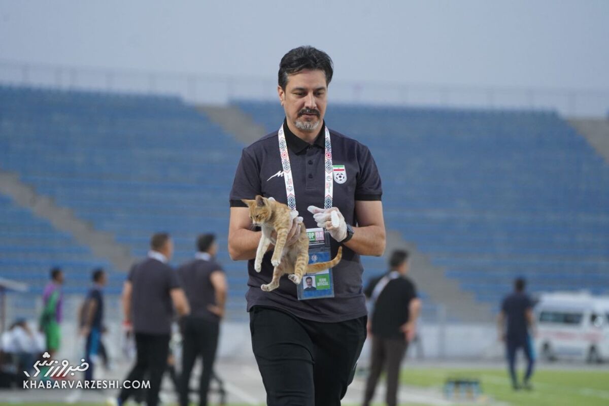 402495 فوتبال فراتر از برد و باخت است؛ اسکورت حرفهای مهمان غیرمنتظره تیم ملی +عکس