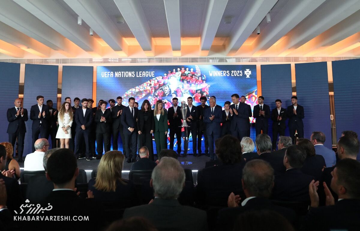 402605-1 اعضای تیم ملی پرتغال در مراسم یادبود دیوگو ژوتا