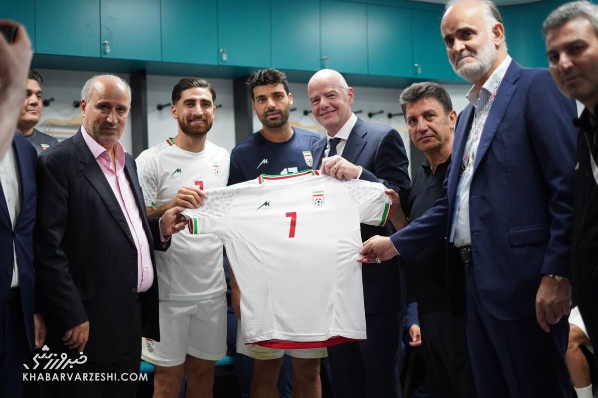 خنده‌های اجباری تیم ملی در رختکن بعد از شکست تلخ! +عکس