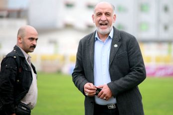 مهدی فنونی زاده پیشکسوت استقلال در مصاحبه با یاسر اشراقی سردبیر پارس فوتبال : بازیکنی مثل شجاع خلیل زاده باید عارف آقاسی را در استقلال همانند تراکتور رهبری می کرد