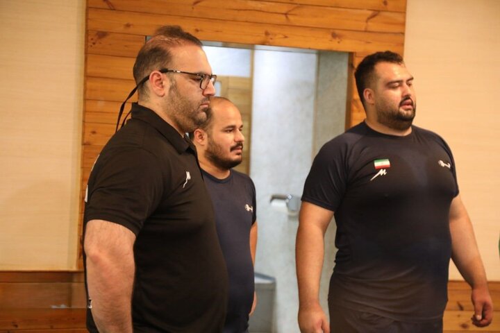 5663858 نادری:قراراداد وزنهبرداران پایین است/مسابقات جهانی ناشناخته است