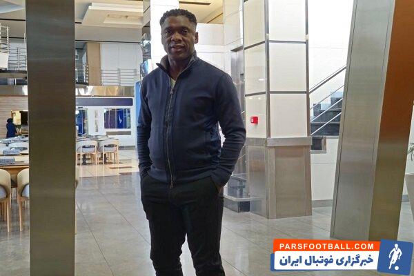 کلارنس سیدورف مشاور مدیرعامل استقلال وارد ایران شد