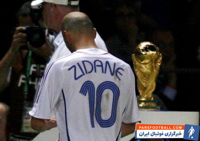 تیری آنری به حضور زین الدین زیدان روی نیمکت تیم ملی فرانسه اشاره کرد