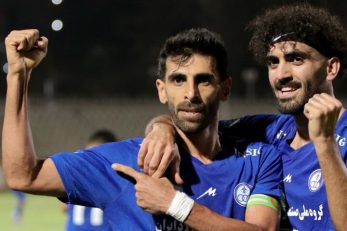 کلیپ از حال رفتن حجت احمدی مدیرعامل استقلال خوزستان پس از گل استقلال تهران