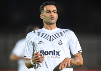 مصدومیت سخت عیسی آل کثیر 35 ساله ملوان و احتمال پارگی رباط صلیبی