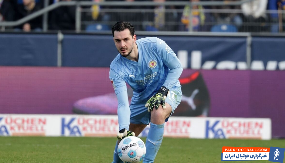 یوهانسون دروازه بان جدید تراکتور در تمرینات این تیم حضور پیدا کرد