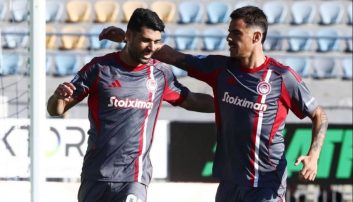 دبل مهدی طارمی بری المپیاکوس در اولین حضور ثابت تا نیمه اول در جدال با با آستراس