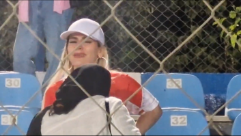 کلیپ چهره عصبانی و گریان دختر هوادار پرسپولیس پس از تساوی سرخپوشان برابر ملوان