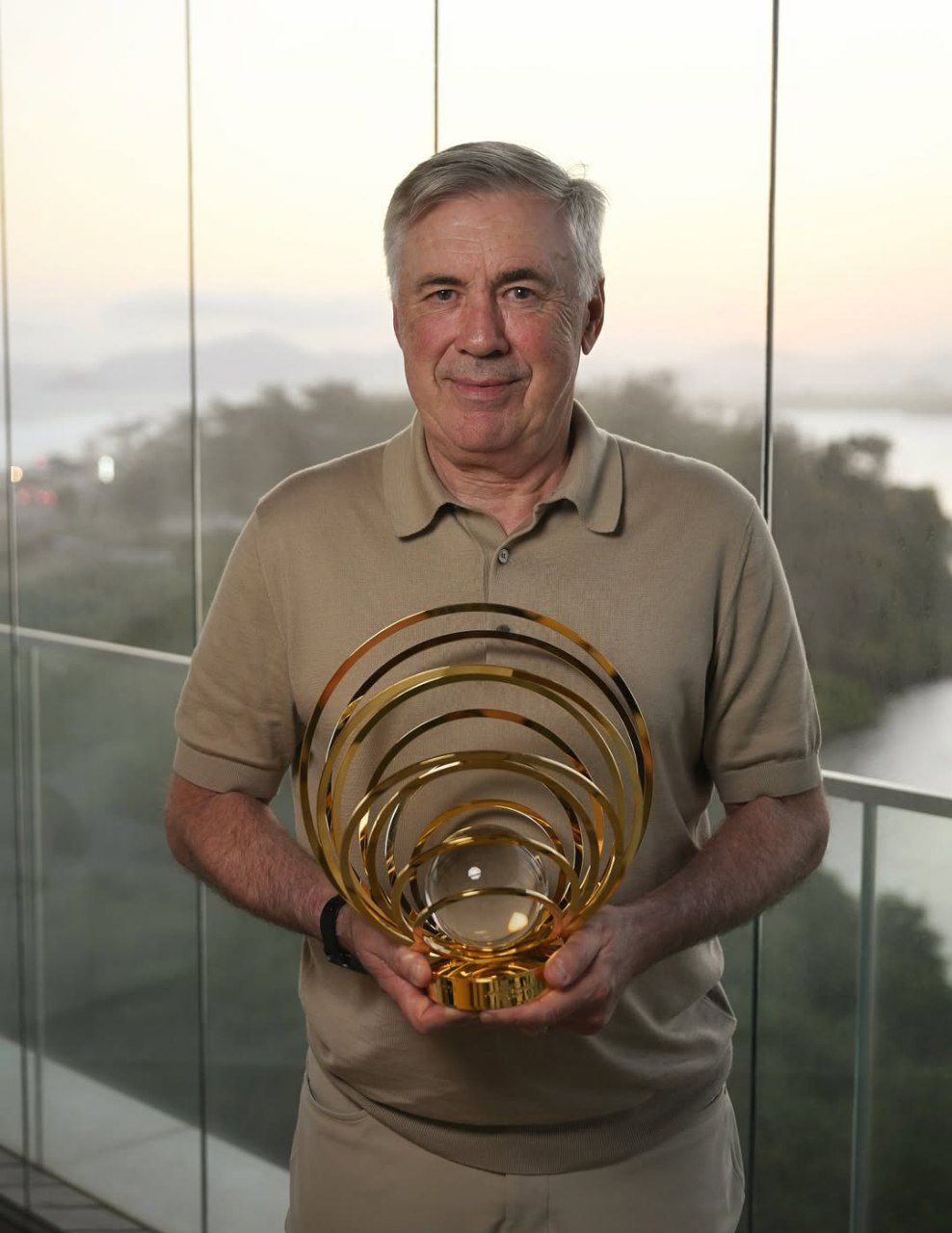 carloancelotti_20250915_005850_993 کارلو آنچلوتی - جایزه بهترین سرمربی جهان در سال ۲۰۲۴