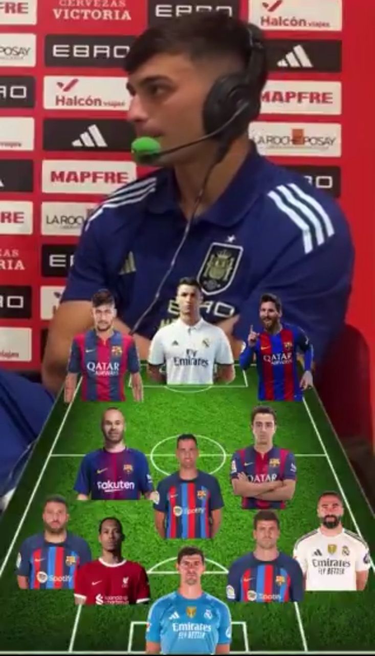 ترکیب منتخب فوتبال در قرن ۲۱ به انتخاب پدری با حضور دو برنده توپ طلا