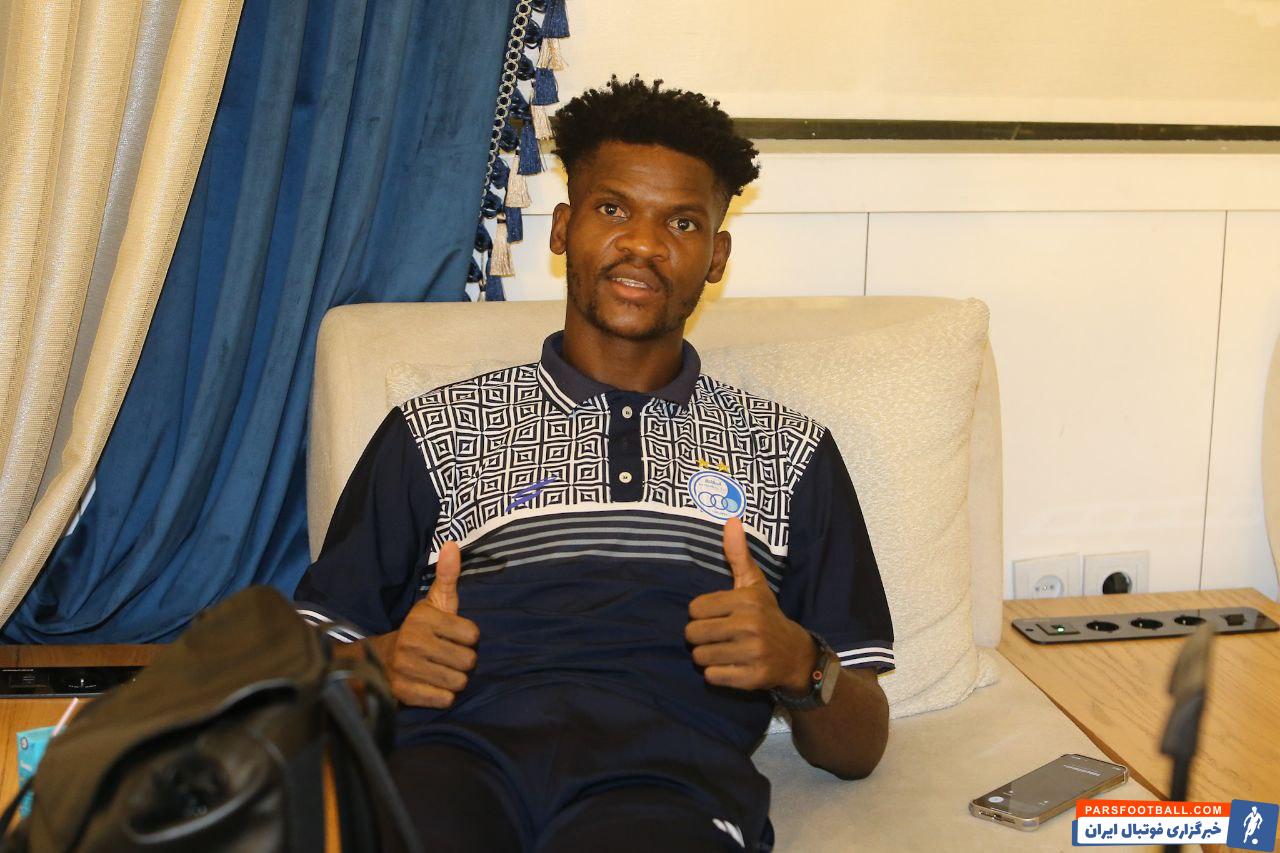 دیدیه اندونگ به تمرین استقال تهران رسید