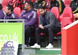 دستور مدیران منچستریونایتد به آموریم برای تغییر سیستم بازی تیم به ۴-۳-۳