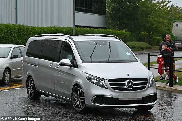 الکساندر ایساک در تست پزشکی لیورپول