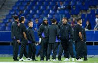 تیپ و استایل متفاوت ژول کونده ستاره بارسلونا در تمرین