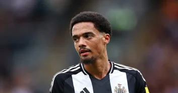 جمال لوویس خرید جدید پرسپولیس امروز وارد تهران خواهد شد