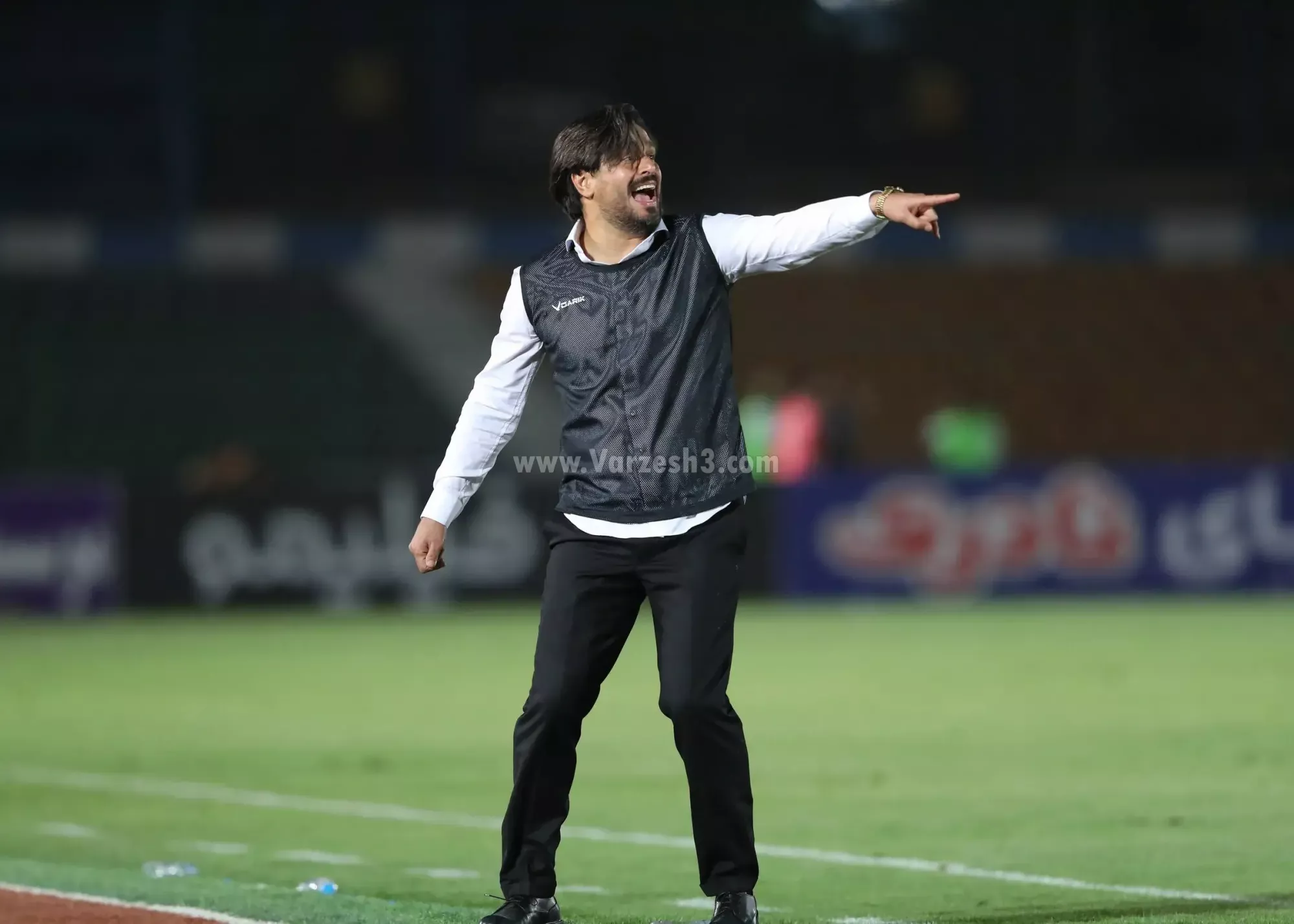 سعید دقیقی خطاب به کسری طاهری: «همیشه نجیب،پیش به سوی موفقیت»