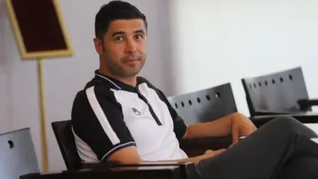 فراز فاطمی : دنبال وقت کشی نبودیم ، بازیکن ما مصدوم بود و تعویض هایمان تمام شده بود