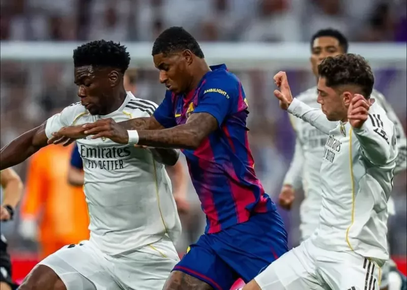 مارکوس رشفورد با وجود شکست بارسا در برنابئو، تنها کورسوی امید تیم فلیک بود. ستاره انگلیسی بیرون از زمین هم فعال بود و به رئالیها پاسخ داد.