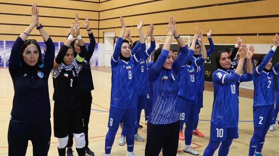 شهناز یاری با انتشار تصویری از جدول ردهبندی لیگ برتر فوتسال زنان: صدر آبی قشنگه