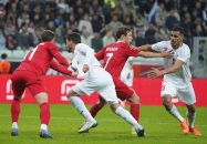 رسول کربکندی : تیم ملی فوتبال ایران در خط دفاعی ضعف دارد