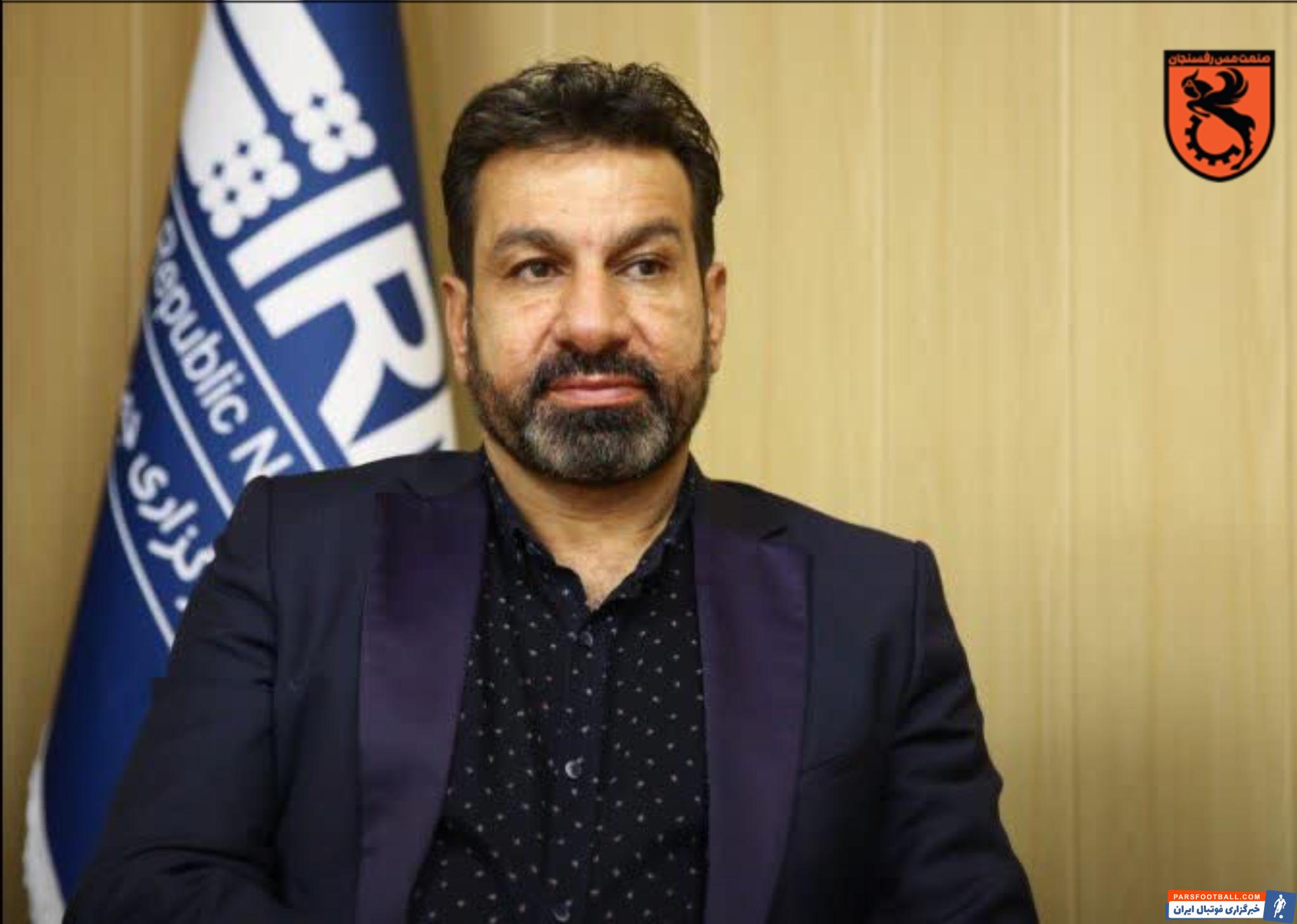 محمد مومنی : از تاجرنیا درخواست دارم ورزشگاه اختصاصی برای استقلال بسازد