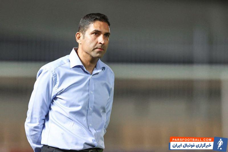 ناصر ابراهیمی : مدیران پرسپولیس به جای تصمیم‌ های هیجانی، از مربی حمایت کنند