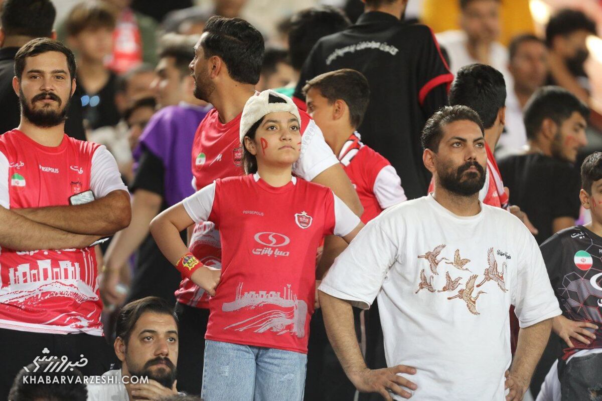 403797 هواداران پرسپولیس