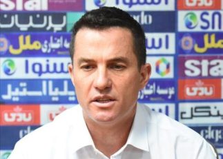 معارفه اوسمار ویه‌را به بازیکنان تیم پرسپولیس