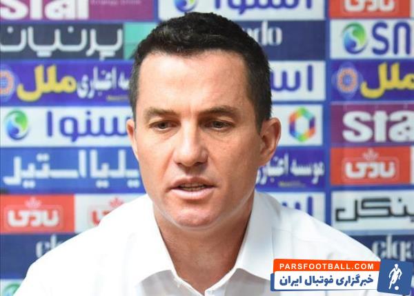 معارفه اوسمار ویهرا به بازیکنان تیم پرسپولیس