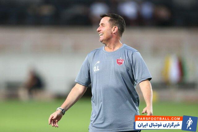 اوسمار ویرا سرمربی جدید پرسپولیس وارد ایران شد