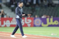 وحید هاشمیان به دنبال انتخاب گزینه مناسب برای پست دفاع چپ پرسپولیس