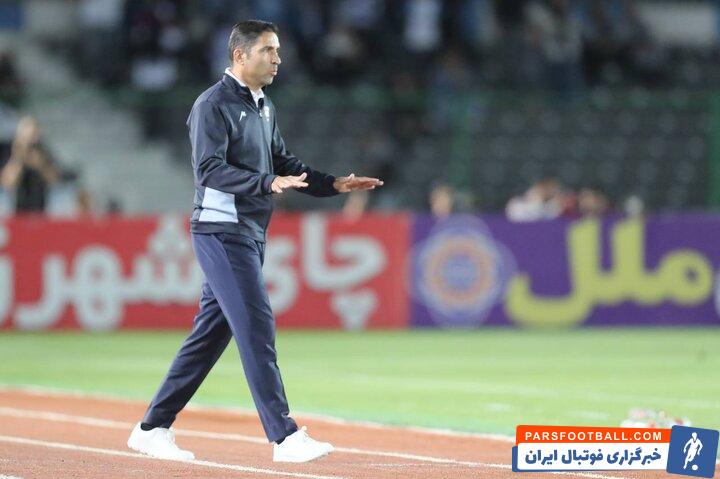 وحید هاشمیان به دنبال انتخاب گزینه مناسب برای پست دفاع چپ پرسپولیس