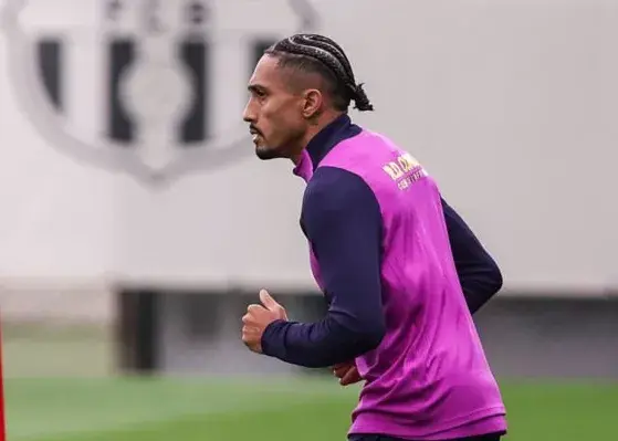 امیدواری برای حضور رافینیا در ترکیب بارسلونا برای دیدار برابر رئال مادرید