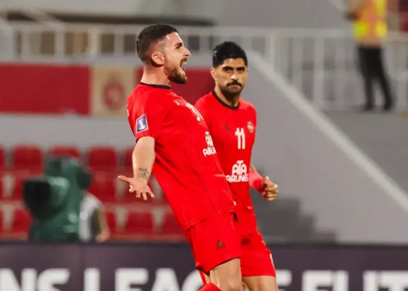 رگی لوشکیا بهترین بازیکن زمین دیدار شارجه - تراکتور به میزبانی تیم اماراتی