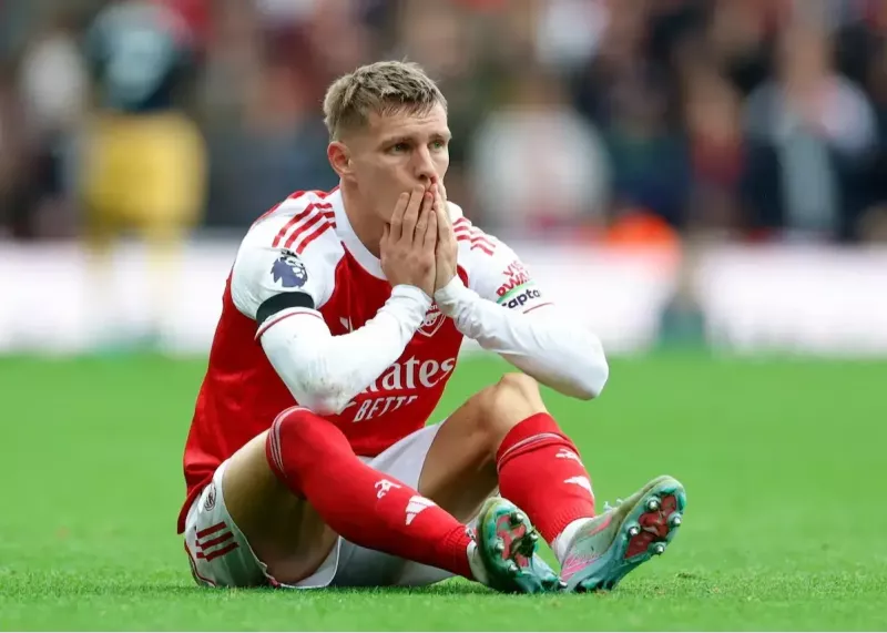غیبت مارتین اودگارد کاپیتان آرسنال در شش بازی بعدی توپچی ها به علت مصدومیت
