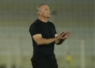 حمید درخشان : بازیکنان پرسپولیس به بازی‌ های انفرادی و تک‌ روی روی آوردند