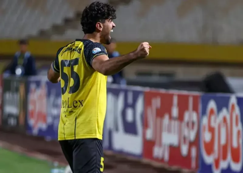 درخشش محمدامین حزباوی در دیدار سپاهان برابر پیکان