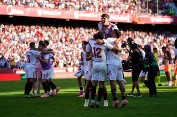 اشک های هوادار نونهال سویا پس برد 4 بر 1 سویا برابر بارسلونا