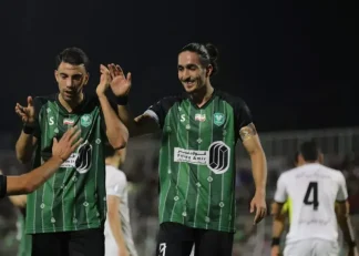 خیبر خرم آباد از پوستر دیدار مقابل پرسپولیس رونمایی کرد