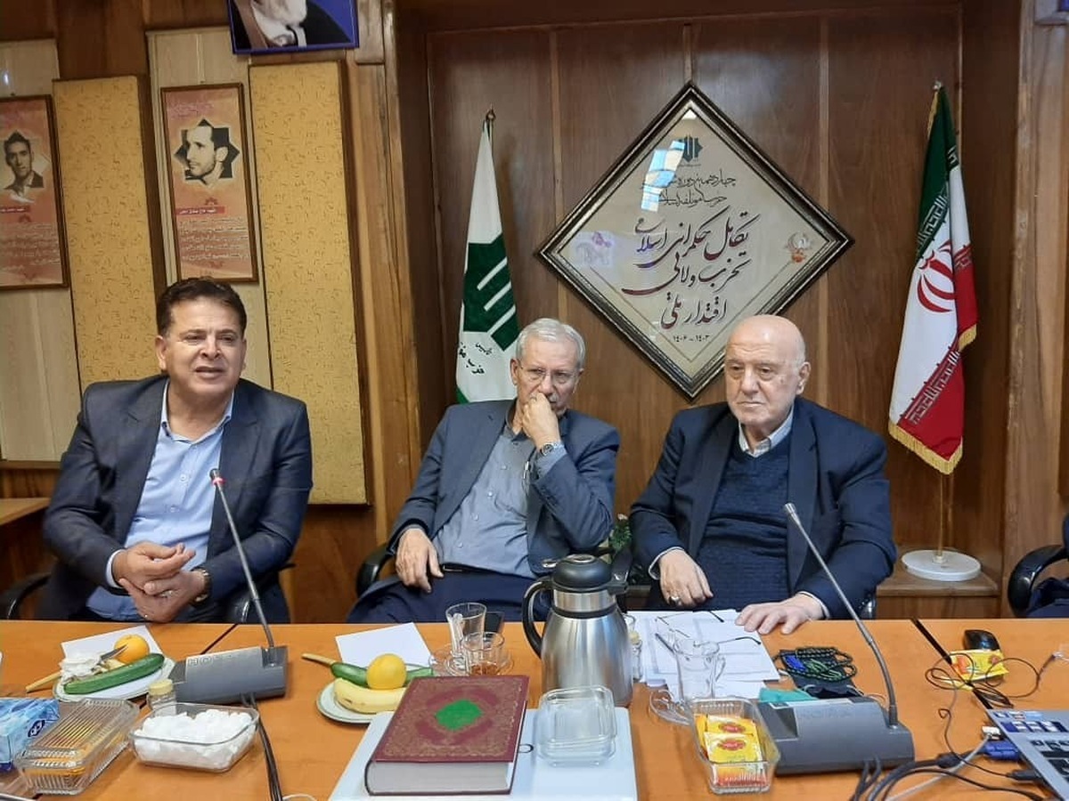 2161004_454-1 میزان درآمد تلویزیون از یک فصل بازی سرخابیها