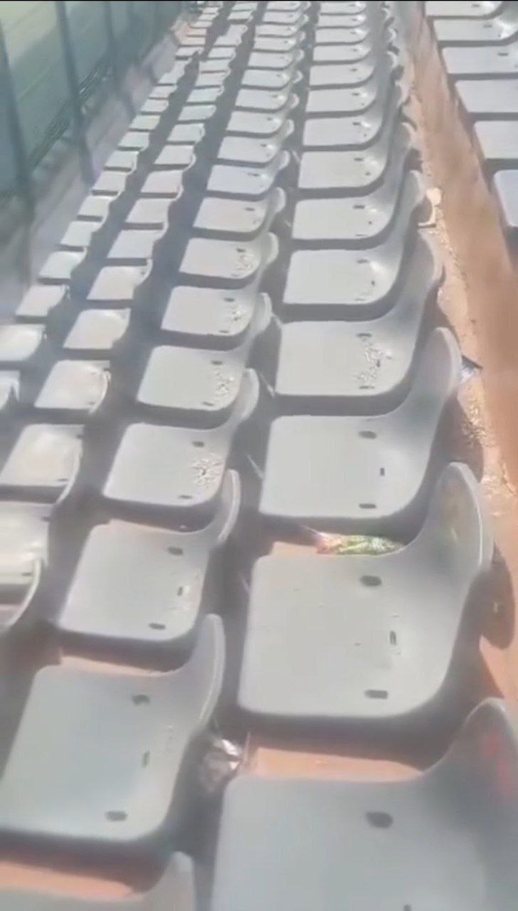 تصاویری از صندلیهای عجیب استادیوم تختی تصاویری از صندلیهای عجیب استادیوم تختی