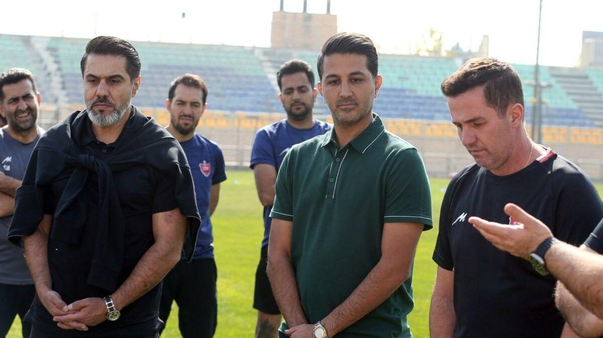 حضور مهرداد خانبان در تمرین پرسپولیس و خداحافظی از بازیکنان و کادر فنی