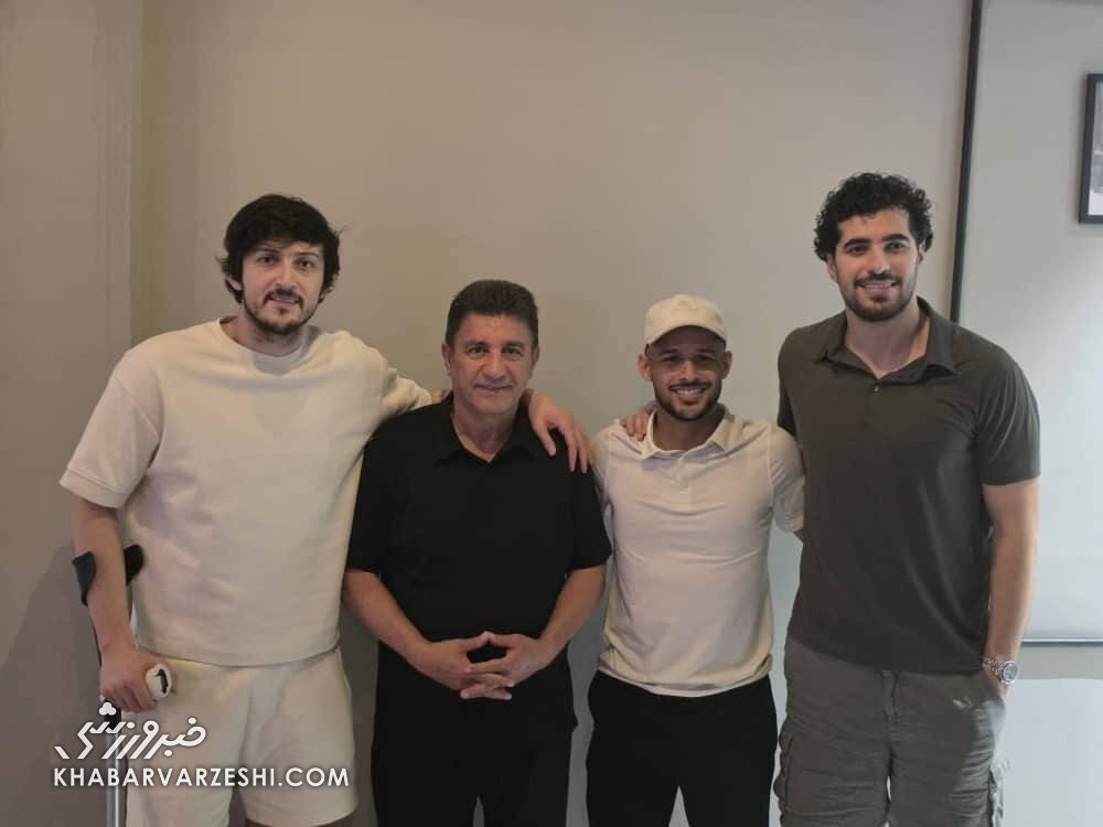 412934 جلسه قلعهنویی با سه ستاره تیم ملی بعد از شکست ایران +عکس