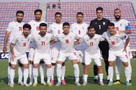 مسعود پزشکیان در تمرین تیم ملی فوتبال ایران حضور پیدا کرد