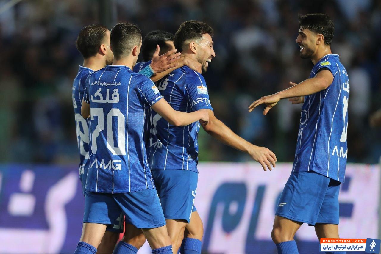 جلال الدین ماشاریپوف در تمرینات استقلال حضور پیدا کرد