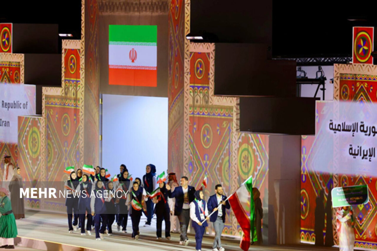 5763132 رژه کاروان ورزش ایران در بازیهای کشورهای اسلامی با شعار «ملت واحد»