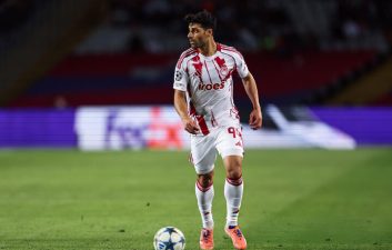 مهدی طارمی عملکرد ضعیفی در دیدار المپیاکوس مقابل آیندهوون داشت