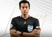 احمد عکاشه بن احمد العبادو از سنگاپور بازی استقلال و الوحدات را سوت می‌ زند