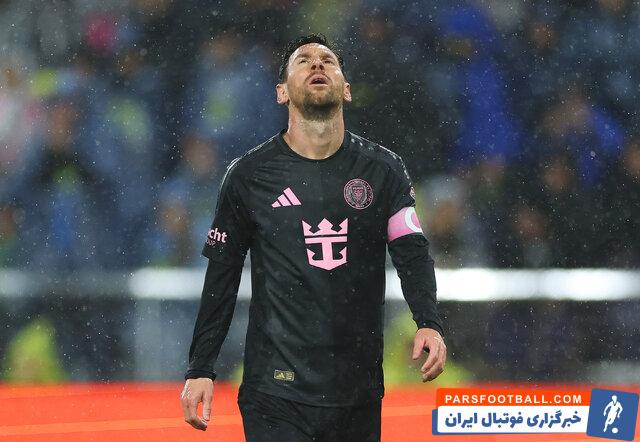 اینتر میامی بامداد یکشنبه در بازی برگشت دور حذفی لیگ حرفهای آمریکا به مصاف نشویل رفت و با نتیجه دو بر یک شکست خورد. تک گل این تیم را لیونل مسی به ثمر رساند.